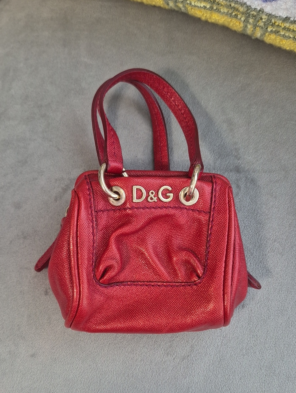 DOLCE & GABBANA D&G Red Mini Top-Handle Coin Purse with Keychain